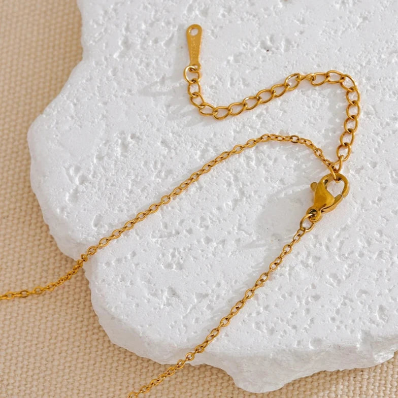 Shell Pearls Necklace
