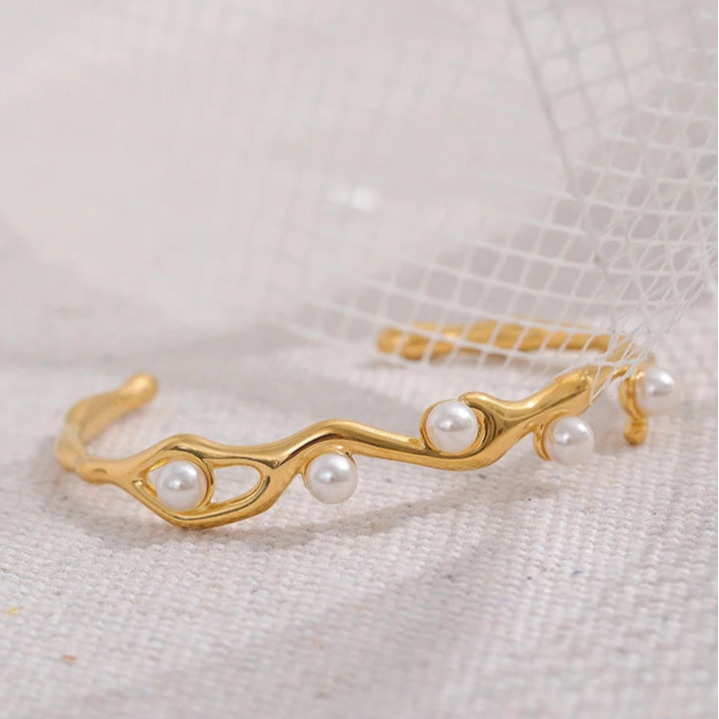 Pearls Gold Color Stainless Steel Bracelet