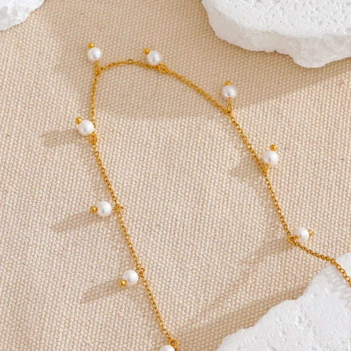 Shell Pearls Necklace