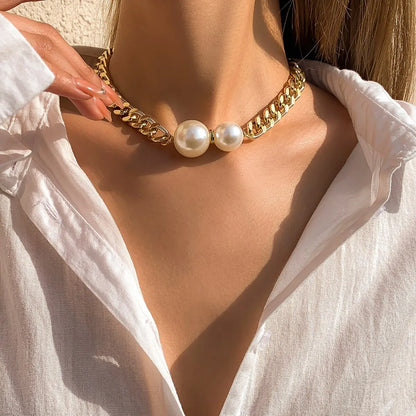 Pearl Pendant Choker