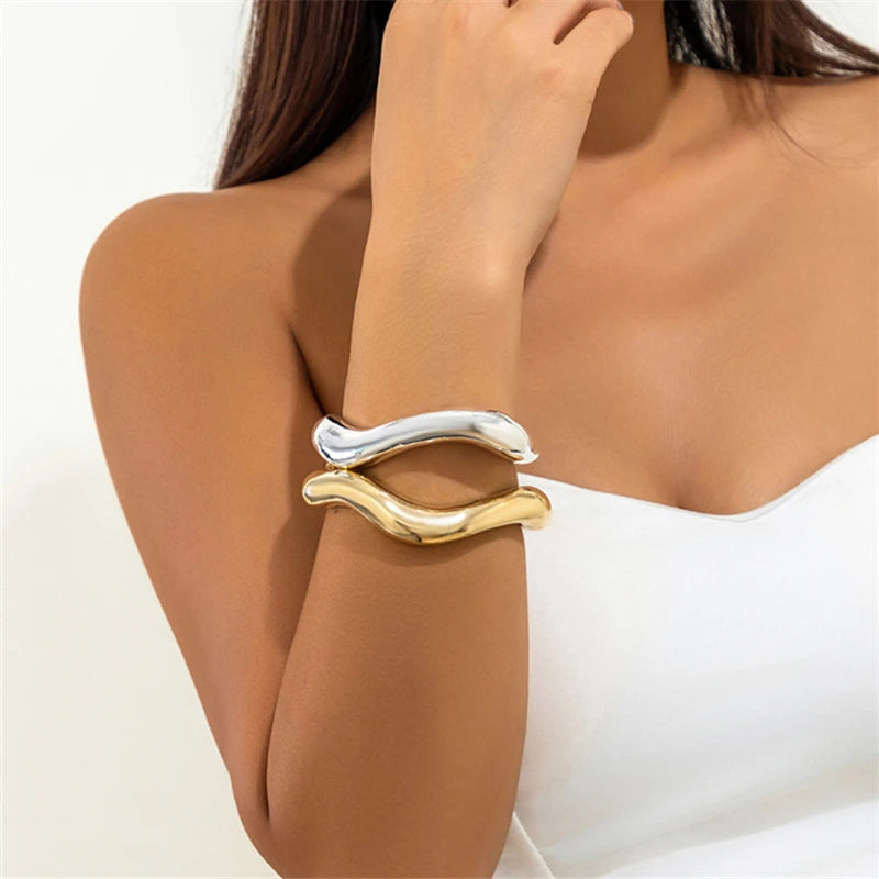 Irregular bracelet